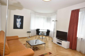 Spacious 1BR near Lake and Opera - Mill 3 11